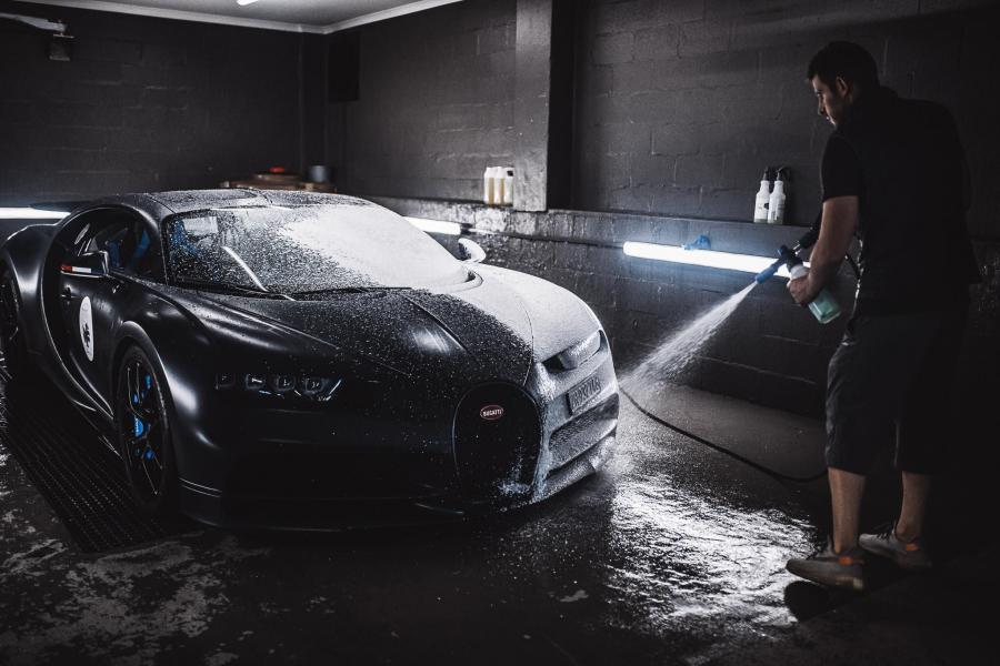  Bugatti Chiron by The Archive 2019 года  (фото 4 из 8)
